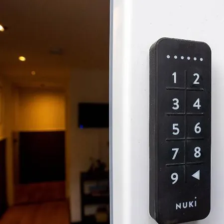Gemuetliche 2-zimmer Souterrain Apartment Dusseldorf