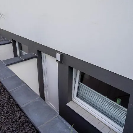 דירה Gemuetliche 2-zimmer Souterrain דיסלדורף