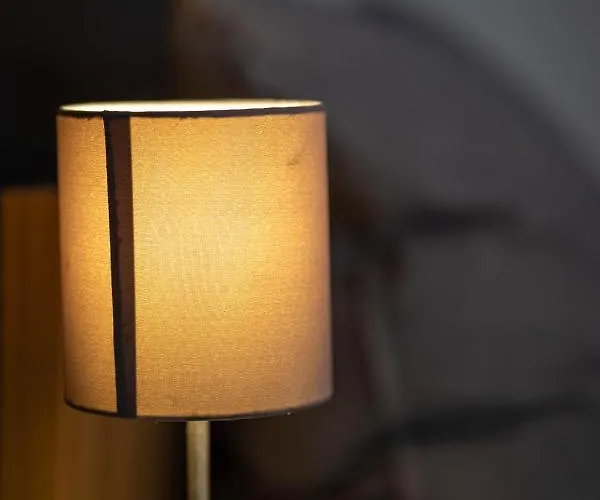 Gemuetliche 2-zimmer Souterrain Apartment *